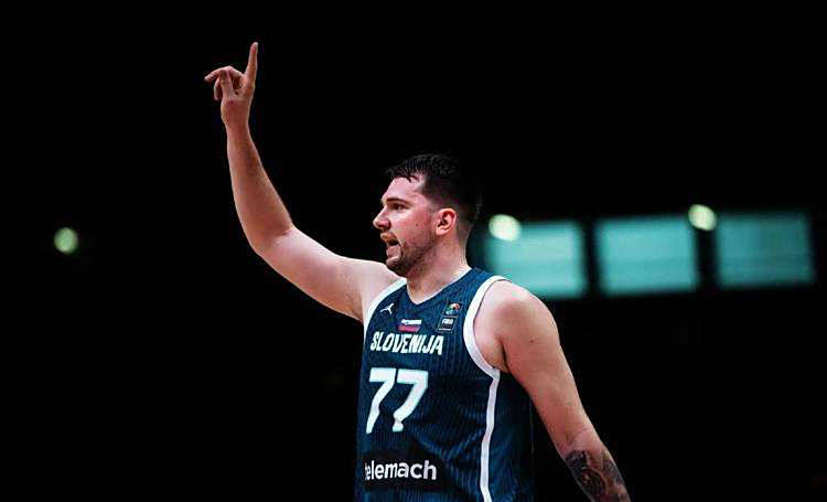 关于东契奇新星赛况扑朔迷离表现惊艳,C9未来可期!的信息 关于东契奇新星赛况扑朔迷离表现惊艳,C9未来可期!的信息